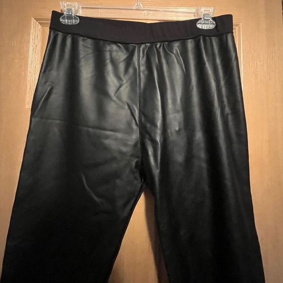 EUC Faux leather leggings - Picture 3 of 5